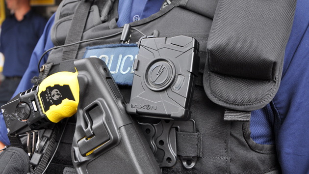 Diskutohet si një mundësi, përdorimi i kamerave trupore nga policia