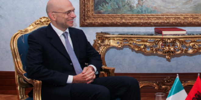 ZGJEDHJET/ Ambasadori Cutillo: Shqipëria do të mbahet nën vëzhgim