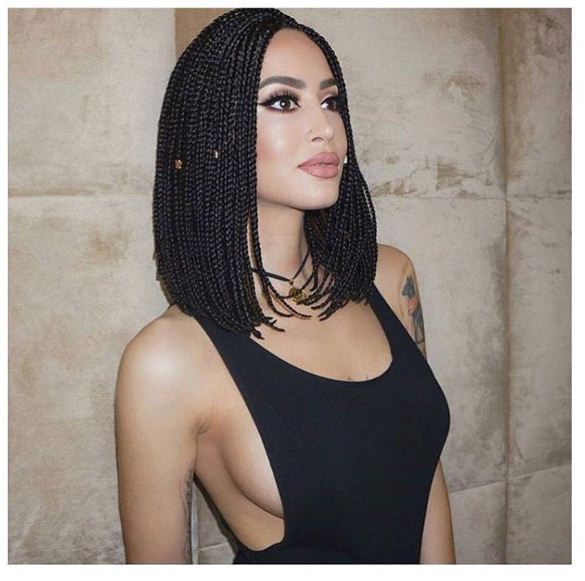 FOTO LAJM/ Dafina Zeqiri zhvishet në koncert