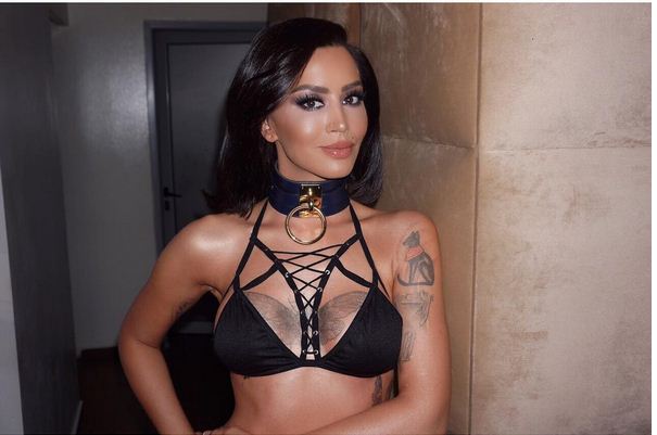 FOTO/ Heqin tatuzhet nga trupi, zhdukin të kaluarën?! Pas Noizyt edhe Dafina