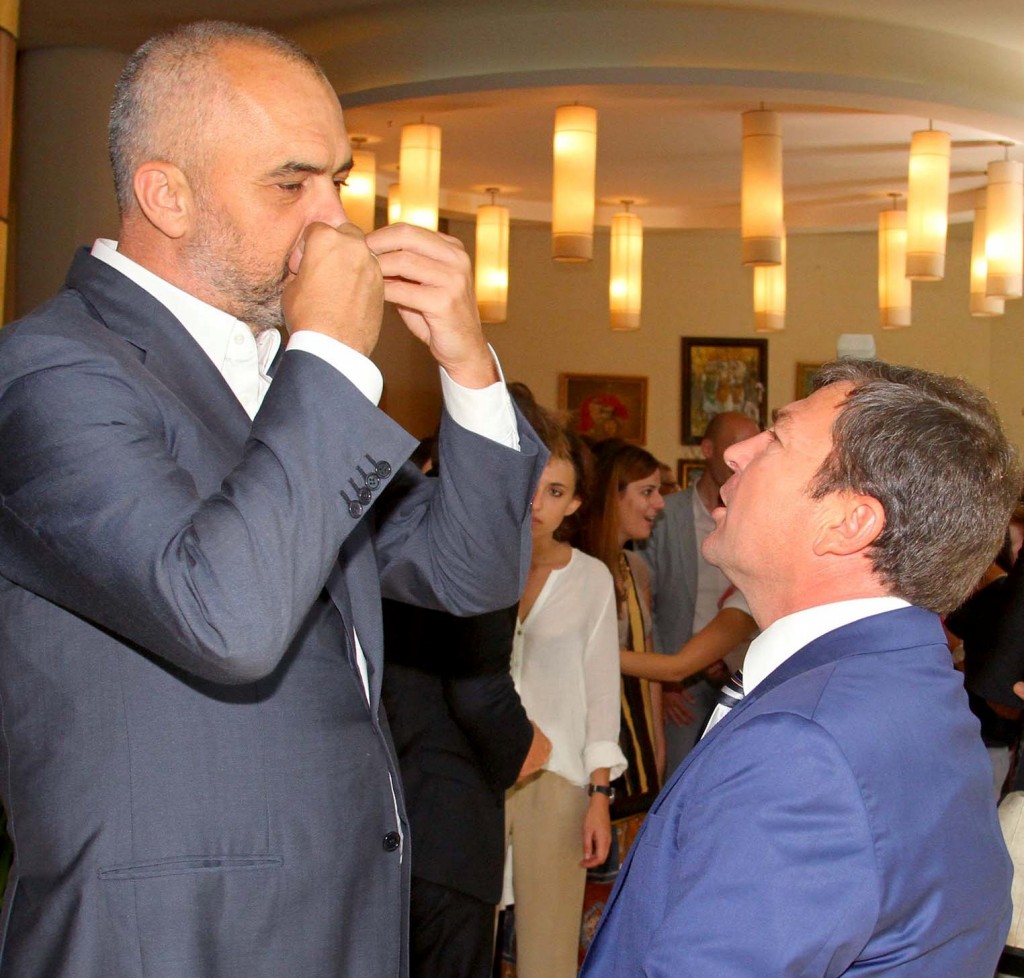 Durrës, trukim i zgjedhjeve me mbi  2000 leje banimi. OSBE ul numrin e vëzhguesve