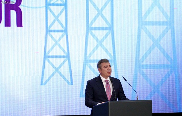 Ministri Gjiknuri, shënjestër e mediave afër Kryeministrit Rama