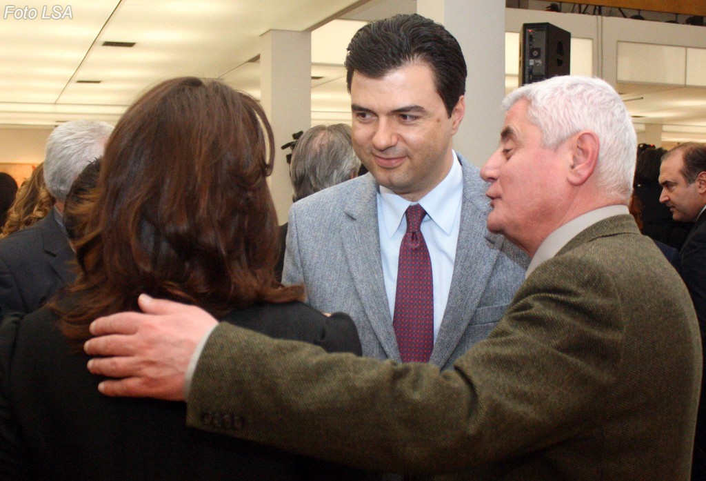 Aleati i Bashës zbulon detaje të takimit me zyrtarin amerikan Yee