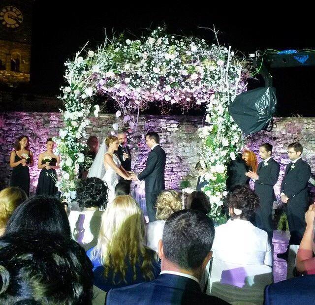 Festa e LRI-së për Vitin e Ri më e lirë se një nga dy dasmat e Erion Veliajt