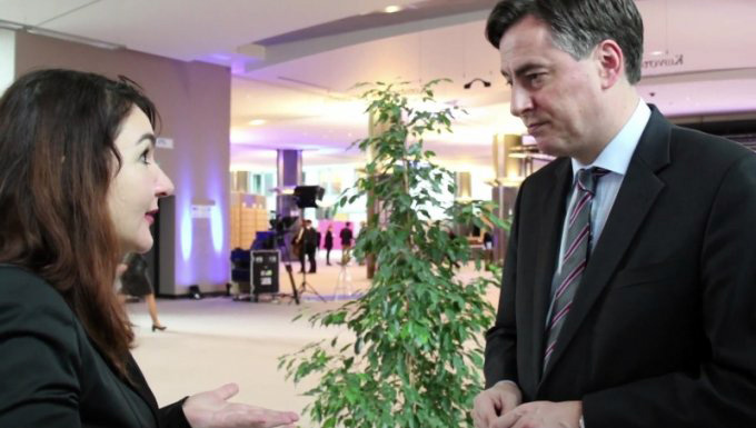 Kreu i Komisionit të Jashtëm në PE: Të mbështetet opozita në Shqipëri