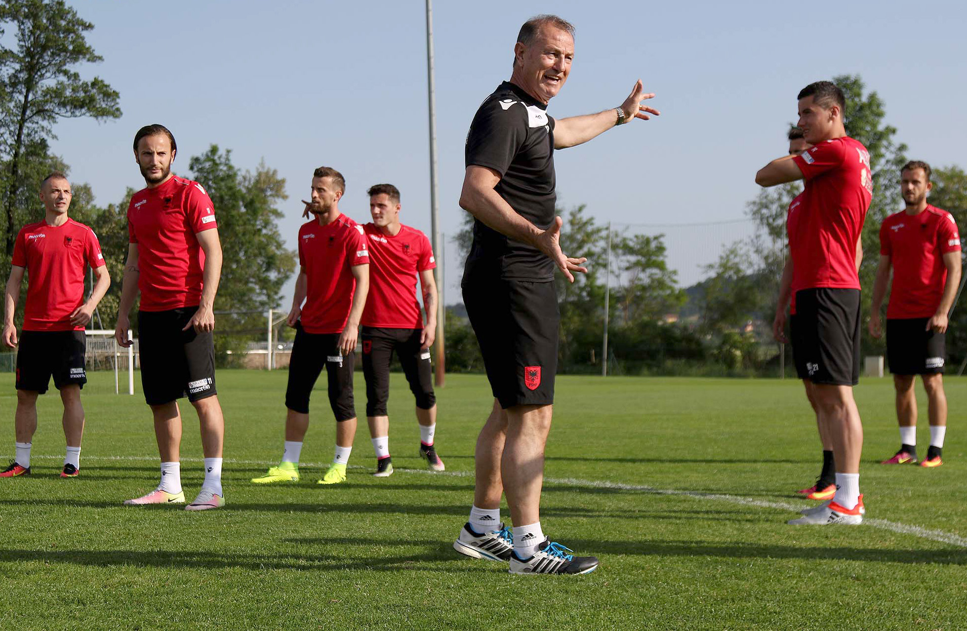 EURO 2016/ De Biasi zbulon bisedën me lojtarët në prag të ndeshjes me Rumaninë