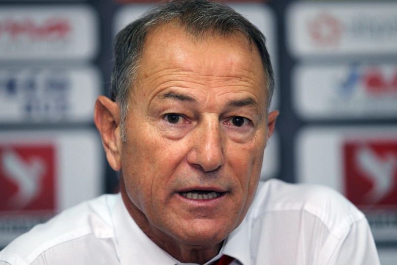 De Biasi: Ja pse nuk i marr në Francë Mehën dhe Salihin