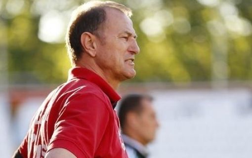 Dea Biazi, ende dilema në mbrojtje, skenari B