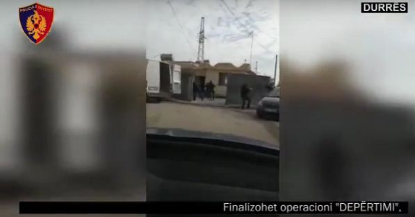 EMRAT/ Arrestohen 4 persona në Durrës, sekuestrohen 30 kg kanabis