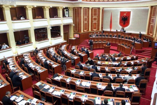 Fshehja e pasurisë brenda dhe jashtë vendit, si do të hetohen 140 deputetët e Kuvendit