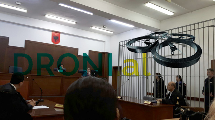 FOTO/ Gjykata lë në burg zjarrvënësen e makinave të ish-të dashurit