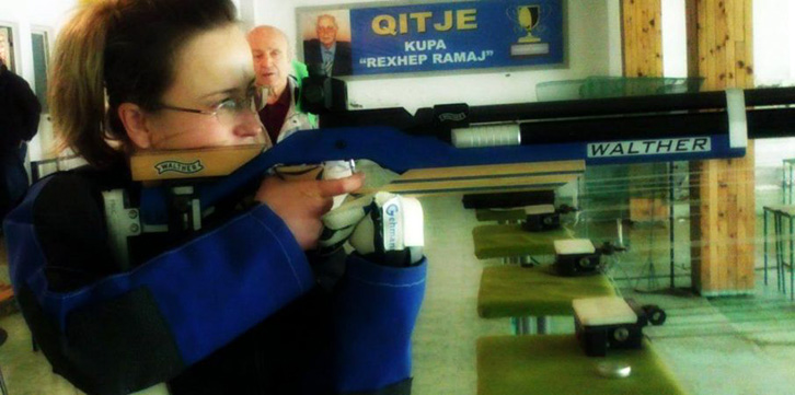 Flet trajnerja e gruas që u aksidentuar dje për të mbrojtur fëmijët e saj