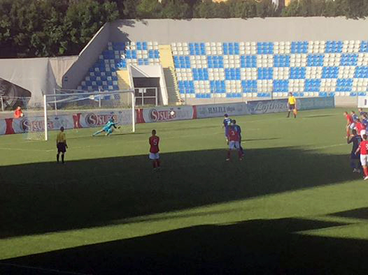 FOTO/ Butrinti po bie nga kategoria, masazhatorit grushton arbitrin në sy të policëve