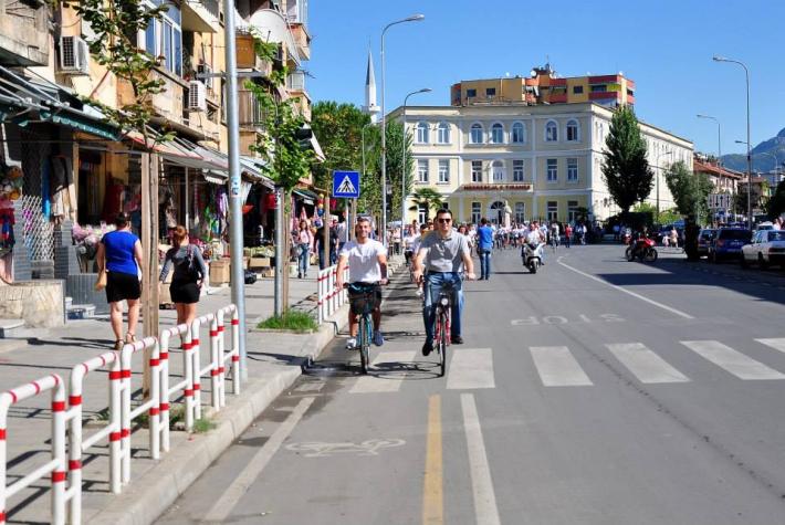 Tiranë, nesër dita pa makina, ja rrugët ku nuk mund të lëvizni me automjet