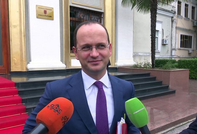 “Ditmir Bushatin e caktojnë mbështetës të Blushit”