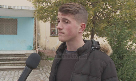 Përjashtohet nga konvikti 15 vjeçari, publikoi kushtet e rënda