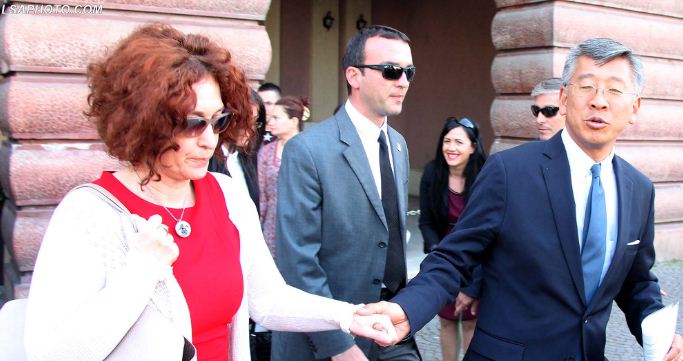 Tre ambasadorë, takim me Metën në Kryesinë e Kuvendit