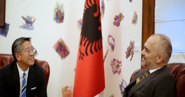 Vazhdojnë negociatat, Donald Lu sërish takim me Kryeministrin