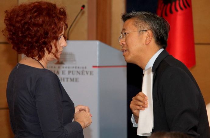 Gjykata e Lartë “dënon” Armando Prengën si “deputet” në Kuvend, Donald Lu e Romana Vlahutin shkojnë në Gjykatën e Lartë