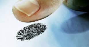 Mazhoranca i nënshtrohet presionit të opozitës, pranon të jepen shenjat e gishtërinjve