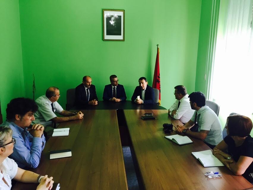 Prezantohet në Drejtorinë e Arkivave drejtori i ri Ardit Bido