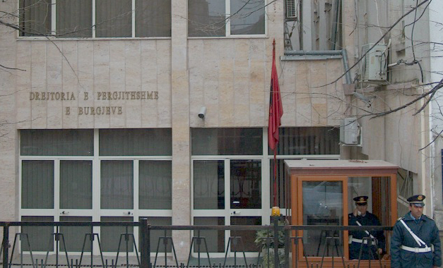 Cili institucion gënjen dhe pse…, për shkakun e zjarrit në Burgun e Shënkollit…?!