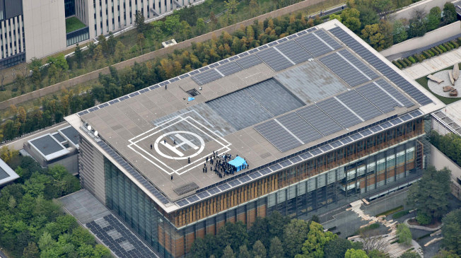 Një dron me rërë radioaktive fluturon mbi zyrën e kryeministrit japonez