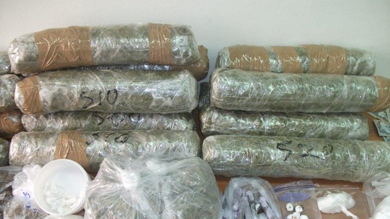 Trafikoi 33 kg drogë drejt Greqisë, arrestohet shqiptari