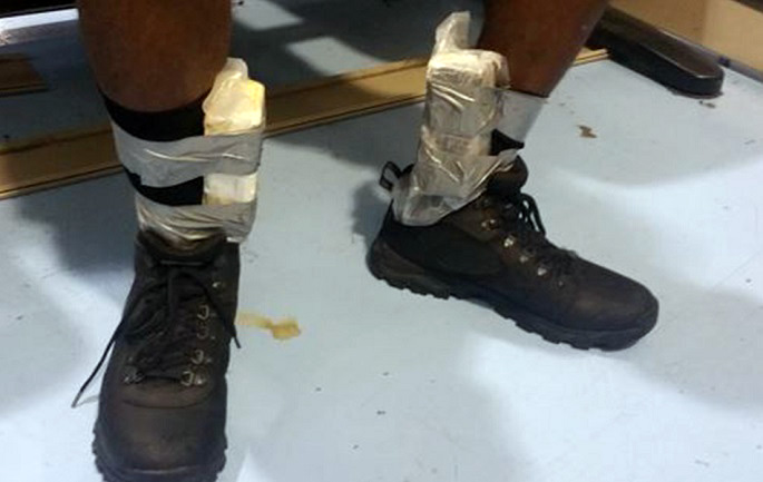 Shqiptari kapërcen kufirin me 1.15 kg heroinë, kapet nga policia greke në autobusin e linjës Tiranë – Athinë