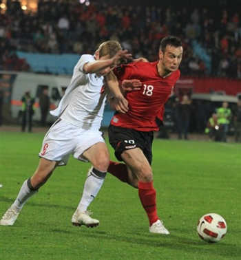 Në nëntor Shqipëria luan përball Polonisë