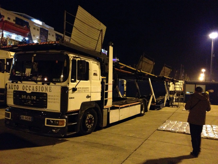 SKANDAL/ Drejtuesit e Policisë së Durrësit trafikantë droge, Saimir Tahiri fsheh bllokimin e 2.5 tonë në Bari