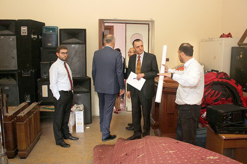 FOTO/ Artan Shkrelin as Edi Rama nuk e dëgjon…, megjithëse rrogën si këshilltar e merr