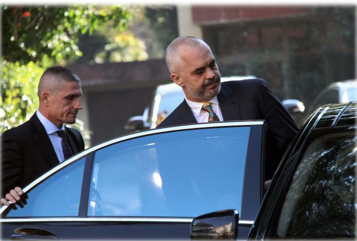 Edi Rama erdhi si shpëtimtar po ikën si varrmihës i shpresës