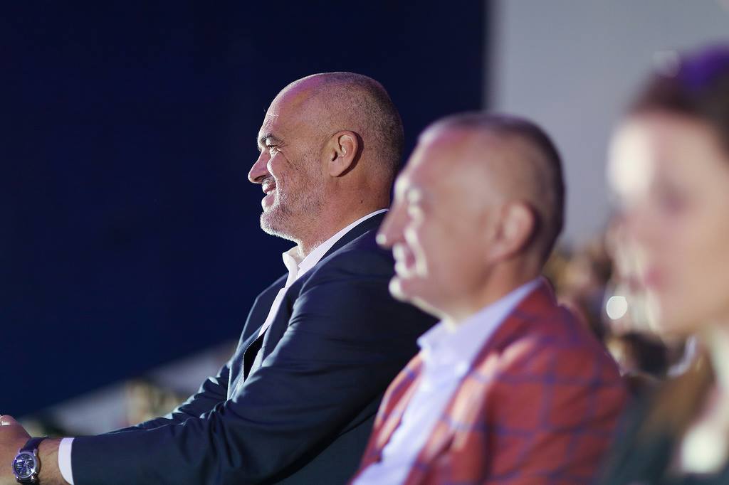 Rama dhe Meta, takim në kryesinë e Kuvendit