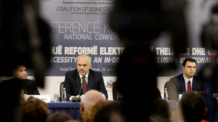 Rama 8 orë për t’ju përgjigjur Metës nga “Facebook”-u