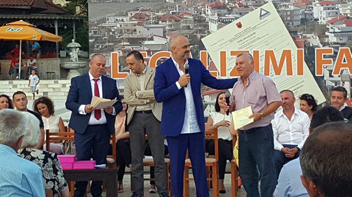 BATUTAT/ Shijakasit urojnë dhe ngushëllojnë Edi Ramën