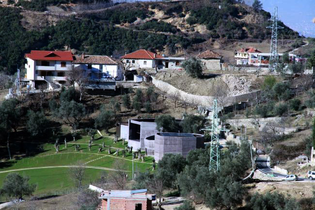 Kryebajlozi i korrupsionit po mban peng integrimin me Surrelin