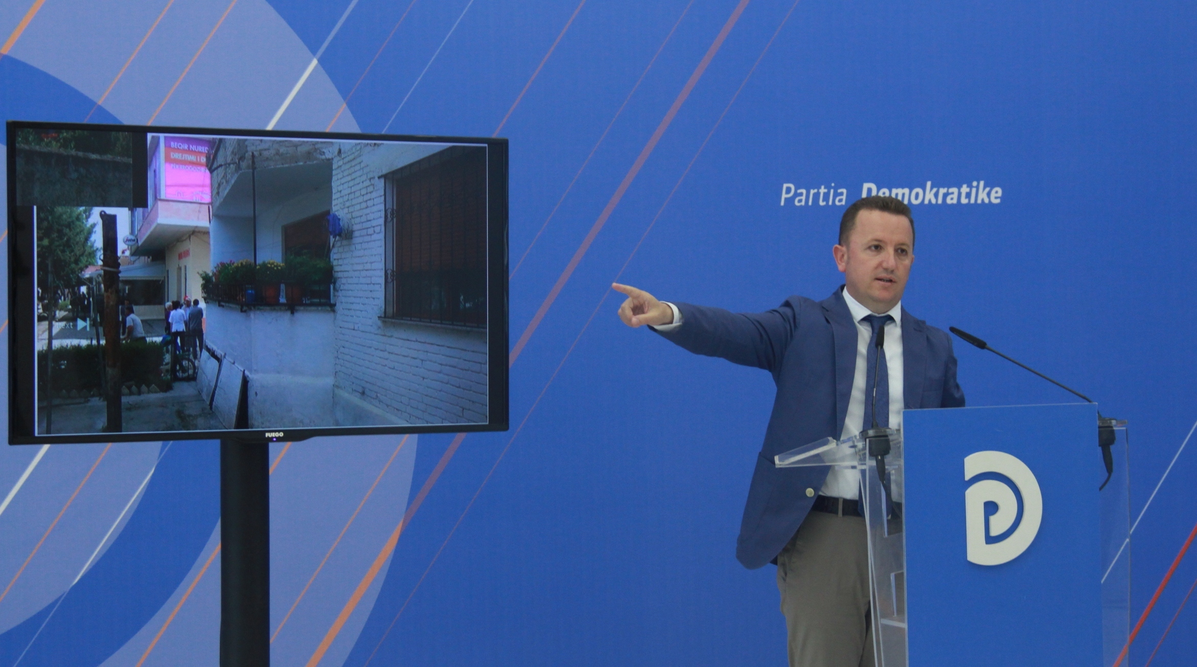 Kryetari i Kavajës, Elvis Roshi, import votash nga fshatrat, 600 votues në 12 ditë