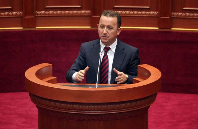 EDUARD HALIMI */ PD do të ndjekë çdo rrugë në mbrojtje të Kushtetutës, Rama kërkon kontrollin e drejtësisë