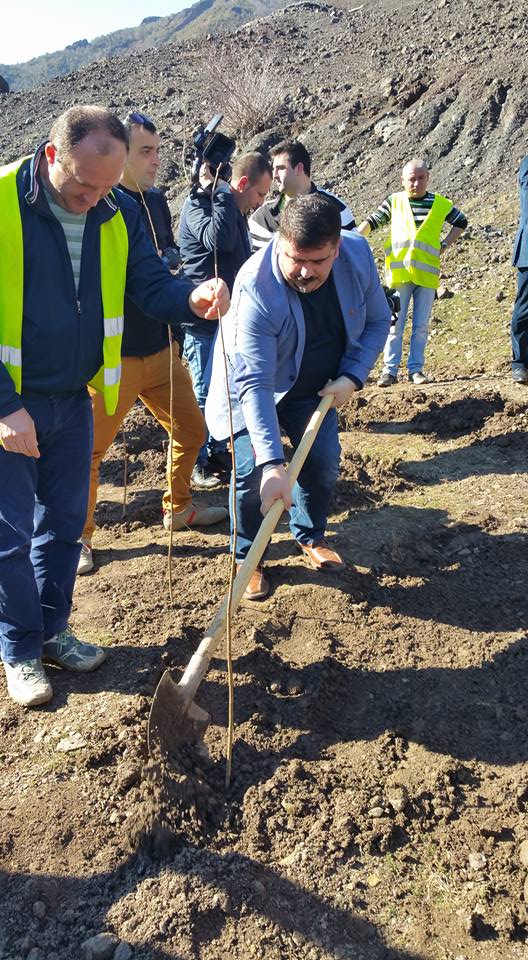 Zemerimi i Ndocajt: Të gjuajnë drejt se po gabuan shenj…!