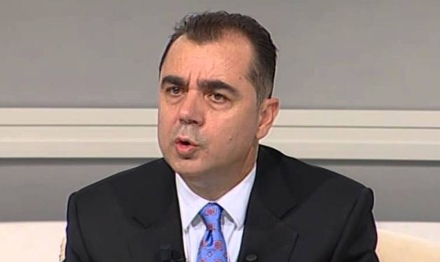 Eduard Selami sqaron firmën me Ben Blushin