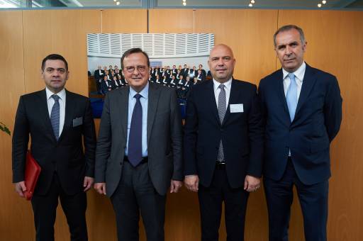 Qeveria presion Strasburgut: Stop gjykimit të dosjeve të pronave nga Shqipëria