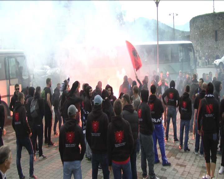 VIDEO/ “Plisat” mbërrijnë që sonte në Elbasan