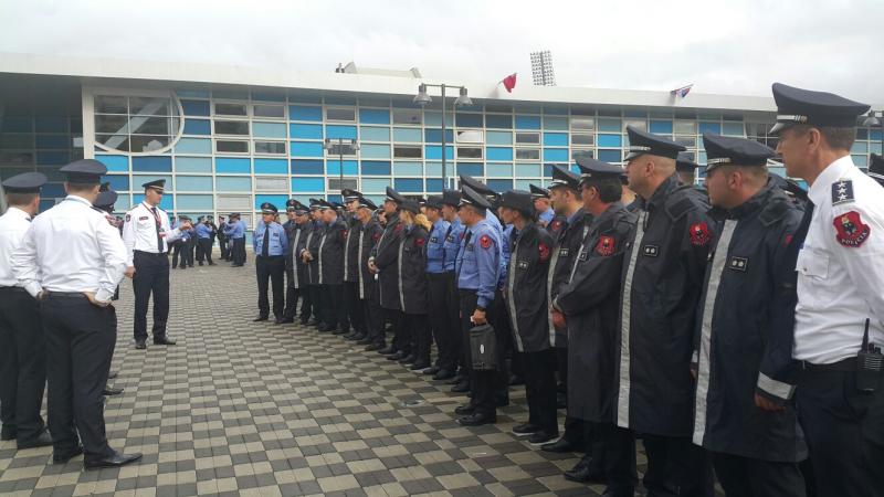 Ndeshja me Hungarinë, policia vendos karantinën në Elbasan