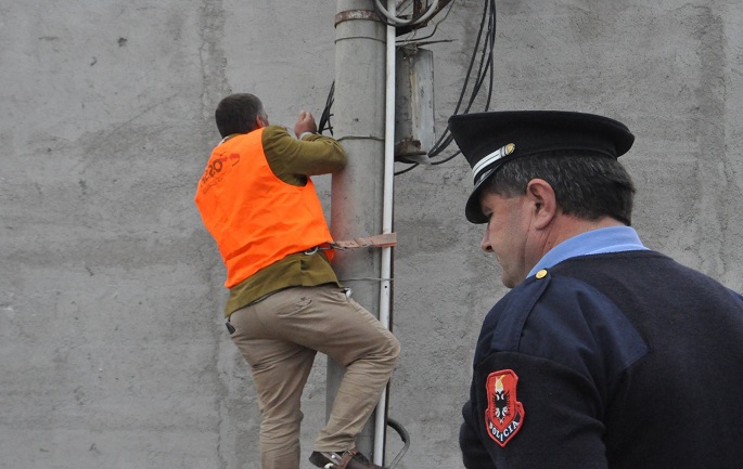 9 biznesmenë në pranga në 3 qytete
