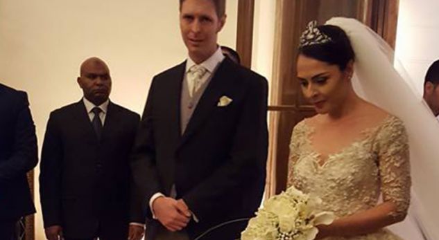 FOTO/ Përse u trishtua Elia? Ja momenti intim i çiftit pas ceremonisë