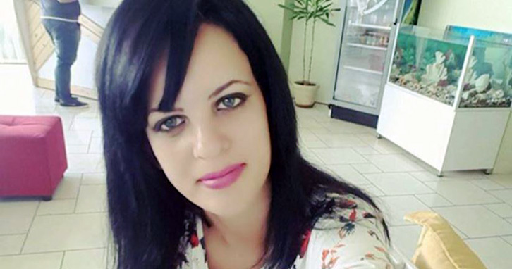 FOTO & EMRI/ Fier, zhduket 21-vjeçarja, nëna dyshon se e kanë trafikuar