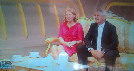 Gjebrea : Kur jeni bërë e djathtë? Elsa Kosova: Jam bërë thua? Por ministri Bushati e hoqi nga puna