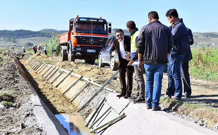 Elvis Rroshi edhe një javë në Bashki