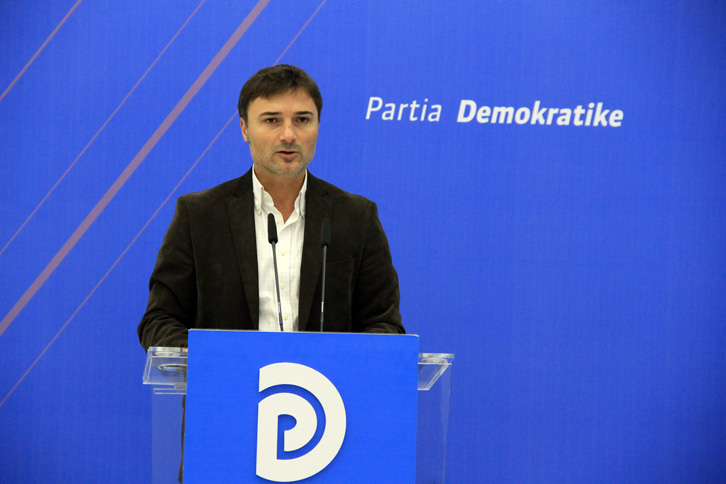 “Kur qeveris me krimin, i jep krahë grabitjeve me maska”